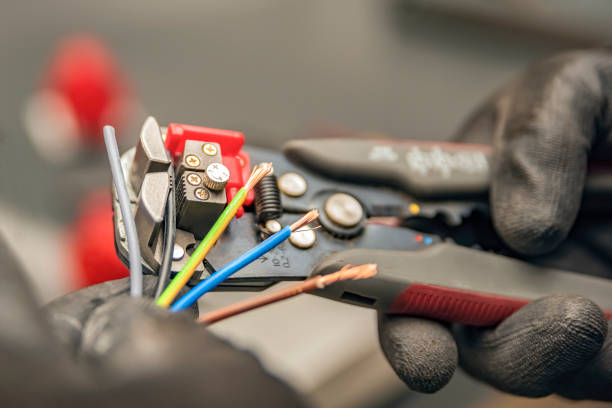 Best Affordable Electrician  in Su Oswego, NY